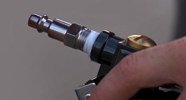 1/4" NPT Quick-Connect Male Fitting 1/4" NPT Quick-Connect Male Fitting